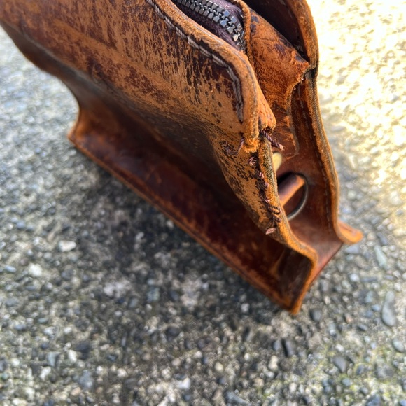 Vintage Brown Leather Satchel handbag - Picture 7 of 11